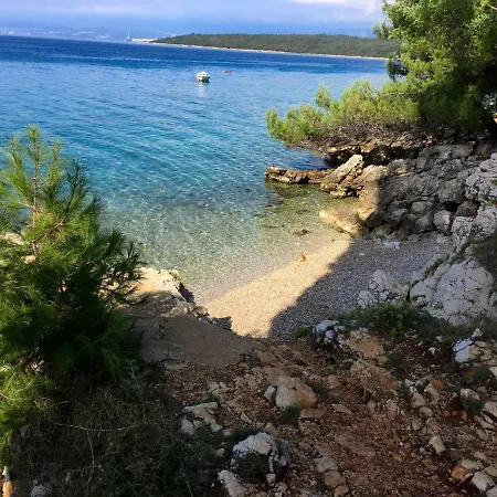 5 Bedroom Holiday By The Sea In *